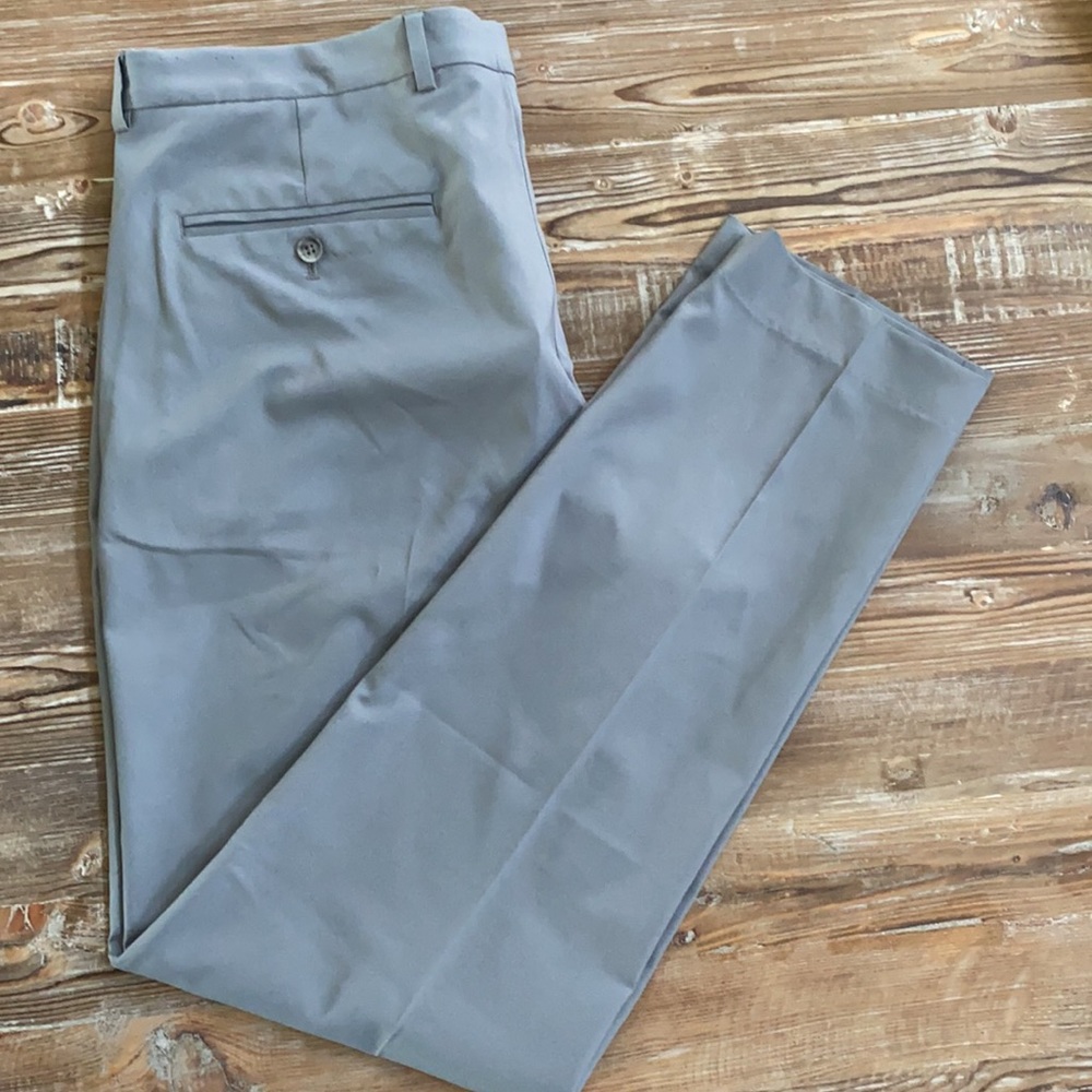 Perry Ellis Portfolio Dress/Golf Pants
